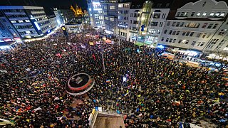 Über 25.000 Menschen bei Großdemo auf dem Bielefelder Jahnplatz