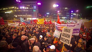 Über 25.000 Menschen bei Großdemo auf dem Bielefelder Jahnplatz