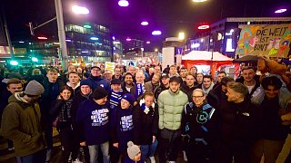 Über 25.000 Menschen bei Großdemo auf dem Bielefelder Jahnplatz
