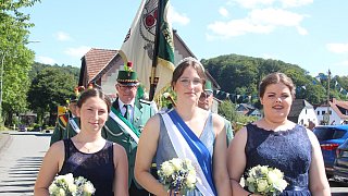 Bad Driburg: Glanzvolles Schützenfest in Neuenheerse