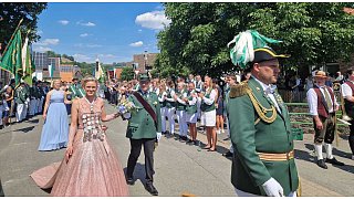 Die erste Schützenkönigin in Ovenhausen