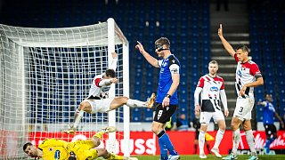 Arminia Bielefeld unterliegt Viktoria Köln mit 0:2.