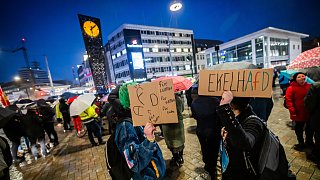 Bielefelder demonstrieren erneut gegen Rechtsextremisten