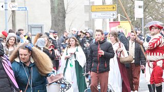 Willebadessen: Tausende Karnevalisten feiern in Peckelsheim den Rosenmontagsumzug