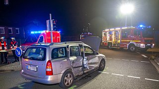 Schwerer Verkehrsunfall auf der B482 in Porta Westfalica