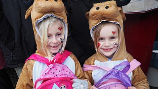 Nieheim: Rosenmontagszug