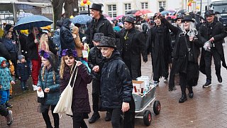 Nieheim: Rosenmontagszug