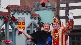 Nieheim: Rosenmontagszug
