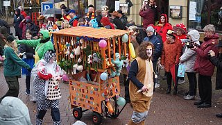 Nieheim: Rosenmontagszug