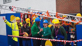 Nieheim: Rosenmontagszug