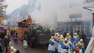 Nieheim: Rosenmontagszug