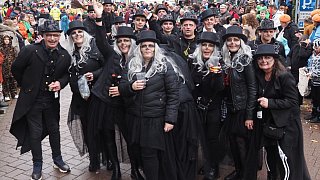 Nieheim: Rosenmontagszug