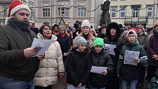 Warburg: Weihnachtssingen der Erd-Charta-Ideenwerkstatt (ECI) auf dem Neustadt-Marktplatz