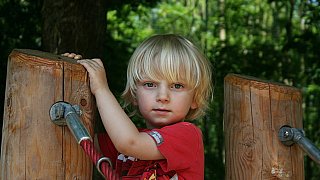 Paul Maar besucht Sommerfest der Grundschule Hiddenhausen