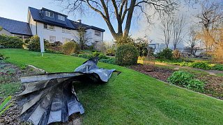 Mehrere Garagen in Eichholz niedergebrannt