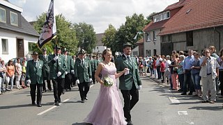 Strahlend schönes Königspaar regiert in Eissen