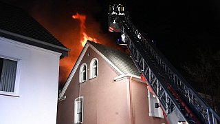 Gütersloh: Drei Verletzte bei Wohnungsbrand