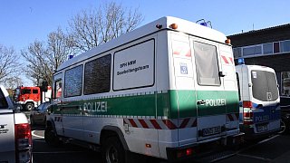 Mehr als 100 Einsatzkräfte suchen Vermissten 84-Jährigen
