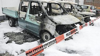 Gütersloh: Drei Autos brennen in der Nacht zu Sonntag