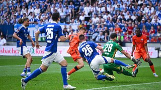 SC Paderborn siegt 2:0 gegen FC Schalke 04