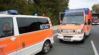 Lastwagen auf der B61 in Rheda-Wiedenbrück verunfallt