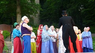 Lübbecke: Gelungene Premiere auf Freilichtbühne Nettelstedt