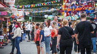 Kirmes auf der Radrennbahn
