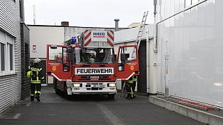 Großeinsatz der Feuerwehr bei der Feinbäckerei Schulte in Mastholte