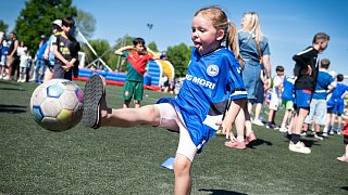Arminis Sommerfest am 1. Mai auf dem Gelände der Schüco-Arena