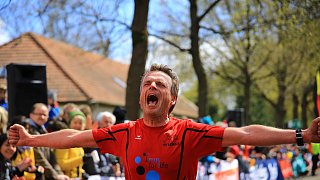 Hermannslauf 2016: Rund um das Ziel an der Sparrenburg