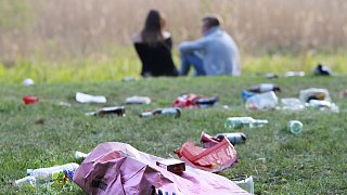 Gütersloh: Gütersloher feiern am 1. Mai - unter den Augen der Polizei