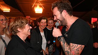 Warburg: Die Paveier aus Köln rocken die Warburger Oktoberwoche.