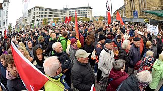 Bielefeld: 14.000 Demonstranten pfeifen Neonazis aus der Stadt