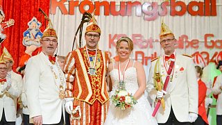 Bad Driburg: Krönungsball der Karnevalsgesellschaft Rot-Weiße Garde