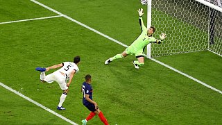 Leidenschaft reicht nicht: Fehlstart nach Hummels-Eigentor