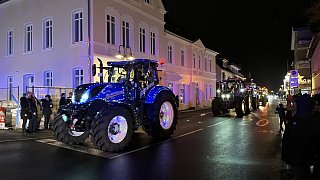 Weihnachtliche Trecker im Kreis Gütersloh