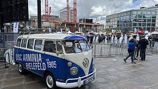 Die schönsten Bilder vom Arminia-Fanfest in Berlin