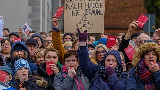 Bielefeld: 14.000 Demonstranten pfeifen Neonazis aus der Stadt