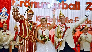 Bad Driburg: Krönungsball der Karnevalsgesellschaft Rot-Weiße Garde