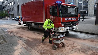 Kilometerlange Ölspur nach Unfall in Gütersloh