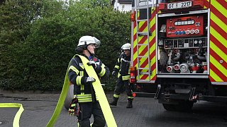 Feuerwehr rückt zu Saunabrand aus