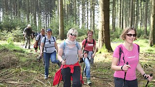 Bürener Wandertag lockt mehr als 1.700 Wanderlustige an