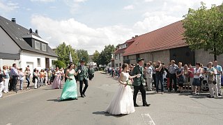 Strahlend schönes Königspaar regiert in Eissen