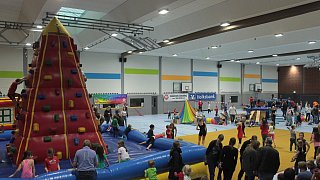 Enger: Familiade