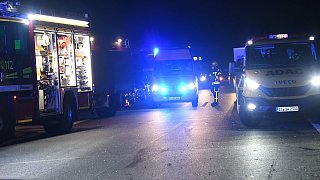 Crash auf A33 bei Halle mit elf Verletzten