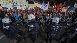 Bielefeld: 14.000 Demonstranten pfeifen Neonazis aus der Stadt