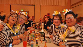 Brakel: kfd-Frauenkarneval Brakel