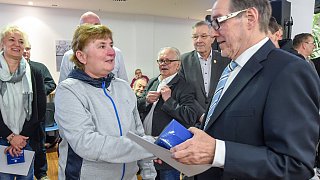 Arminia: Präsidium wieder gewählt und Stadionverkauf zugestimmt