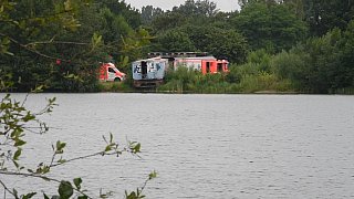 Fußgänger findet Leiche in Blankenhagener Baggersee