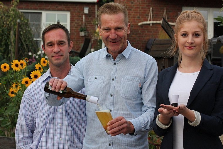 Beverunger Erfinder-Trio präsentiert Minizapfanlage "Taste Hero"